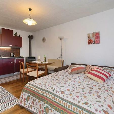 Altes Presshaus Apartman Monyorókerék Kültér fotó